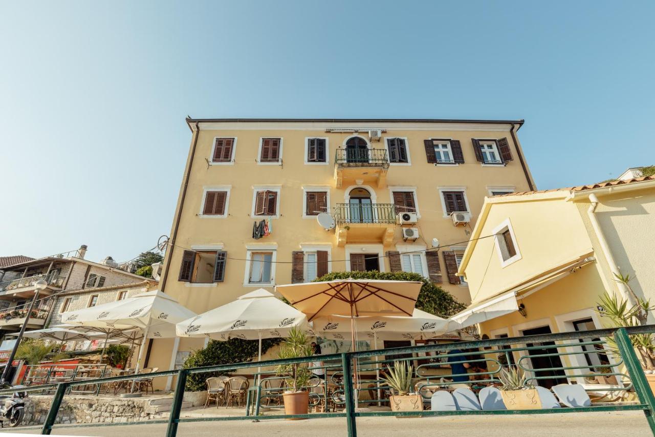 City Port Apartment Herceg Novi Eksteriør billede